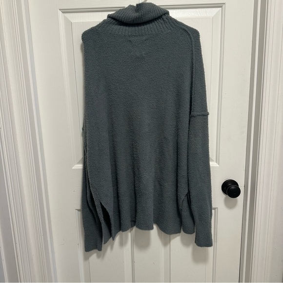 Aerie Cowl Neck Oversized Green Sweater Size Medium - Picture 2 of 5